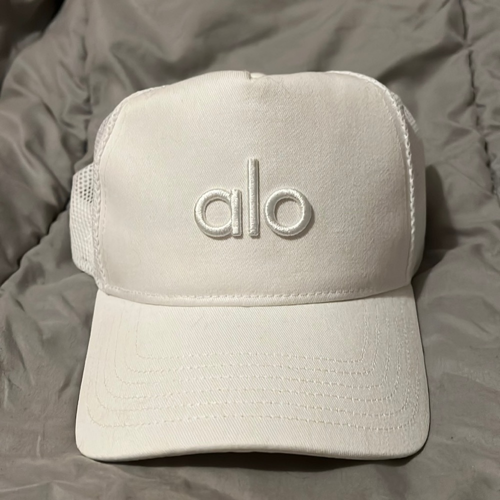 Alo Yoga White Trucker Hat